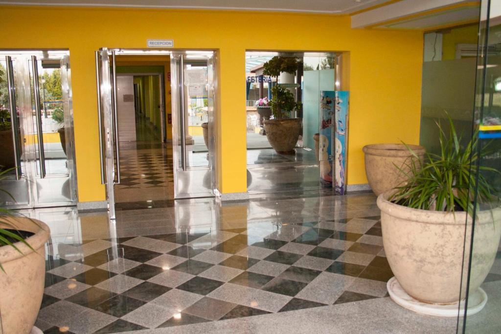Las Olivas- Borox Aparthotel Sesena Nuevo Exterior photo